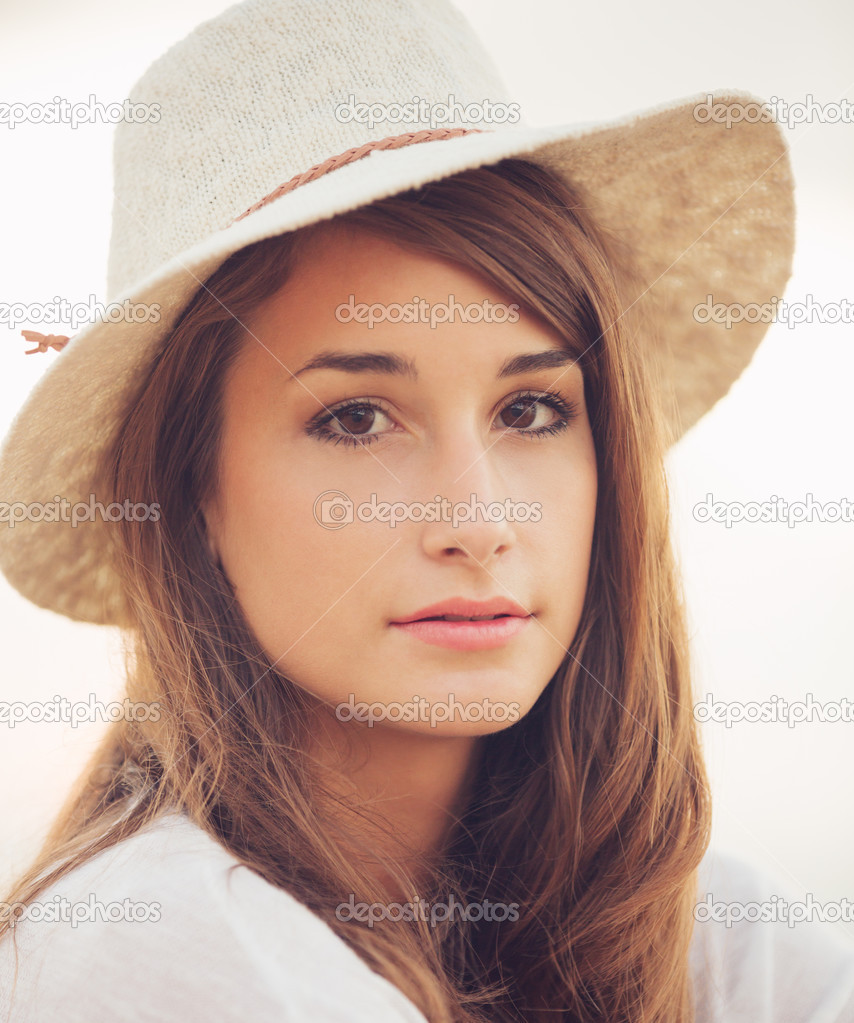 Fashion portrait of beautiful young woman