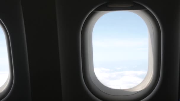 Zicht Van Binnen Uit Vliegtuigcabine Door Vliegtuigraam — Stockvideo