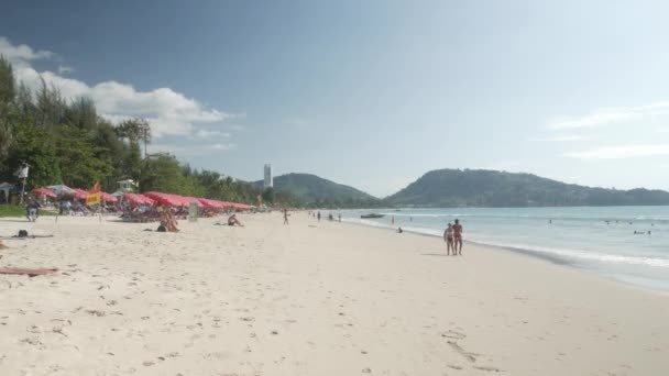 Luty 2022 Phuket Tajlandia Piasek Morski Niebo Plaży Widok Morze — Wideo stockowe