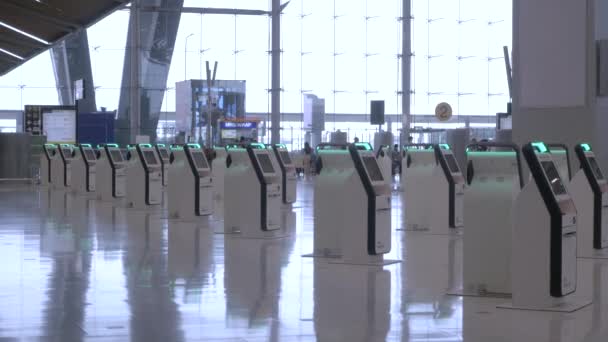 2022年3月23日 バンコク発 空港発ターミナル内のPovsuvannabhumi空港着 — ストック動画