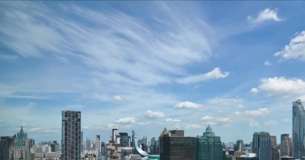 2021年8月29日 泰国曼谷 曼谷市中心天际线的时间差航拍 城市景观时间差视频4K — 图库视频影像