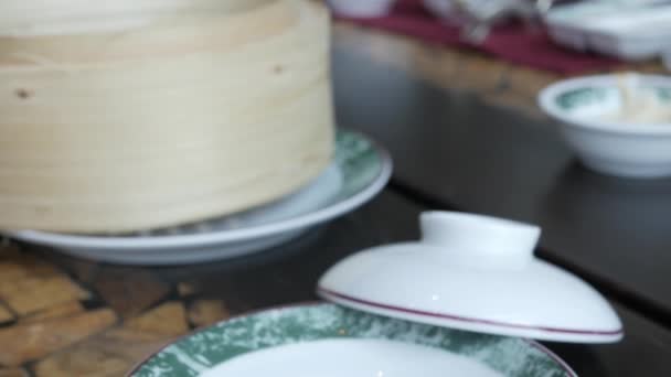 Putting Cup Erh Tea Table Traditional Chinese Tea Ceremony Tea — 图库视频影像
