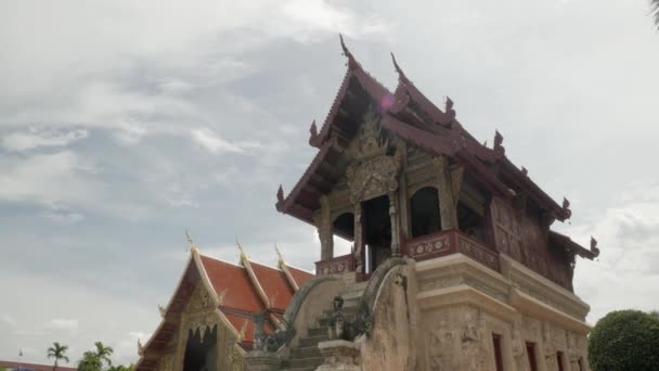 Июля 2022 Чиангмай Таиланд Красивый Вид Здание Внутри Храма Ват — стоковое видео