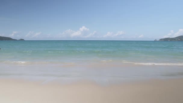 푸켓에는 여름철 때푸른 청록색 바다가 이있다 자연의 — 비디오