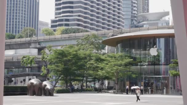 Dubna 2022 Bangkok Thajsko Pohled Apple Store Infront Centrálního Světového — Stock video