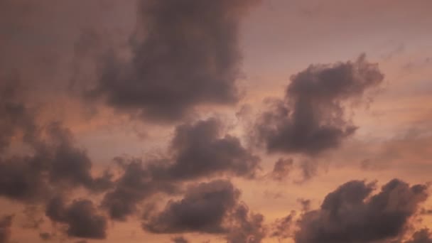 Красивый Закат Облачно Ванильное Теплое Небо Летние Каникулы Дневной Отдых — стоковое видео