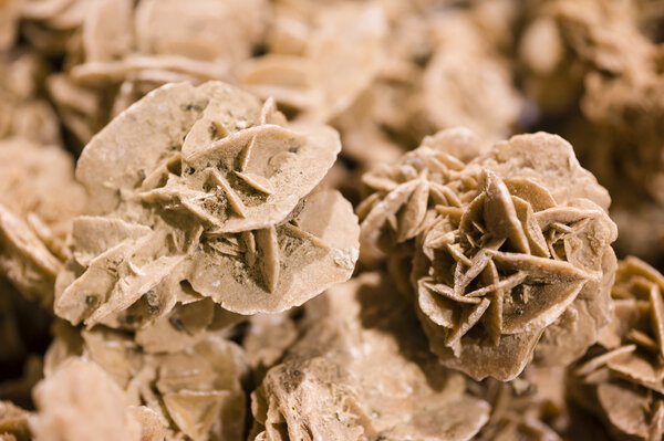 Desert rose, rosette formations