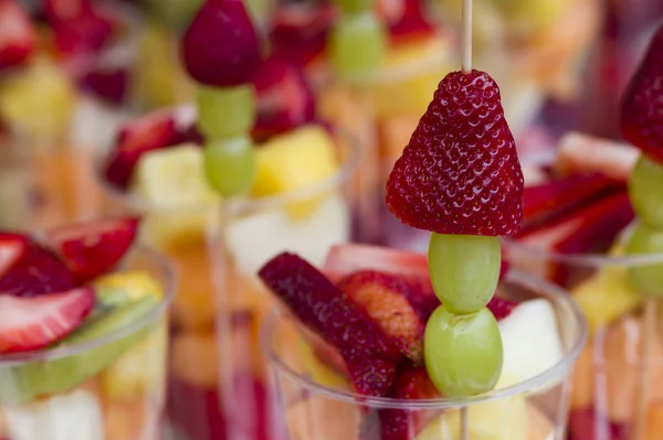 Frutta mista per spuntino — Foto Stock