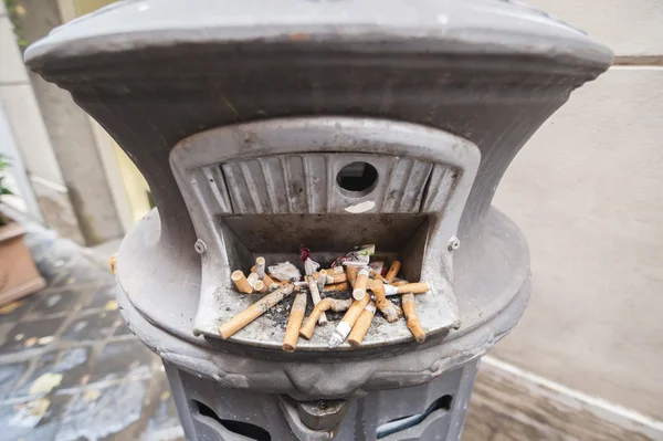 Public ashtray — Stock Photo, Image