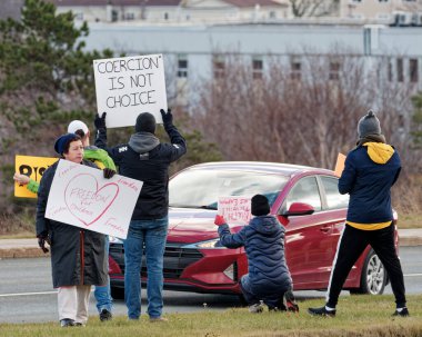 Citizens protesting vaccine mandates for COVID at the Newfoundland and Labrador House of Assembly (Confederation Building), taken on November 20, 2021, in St. John's.