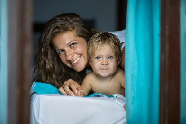 Mère avec un enfant — Photo