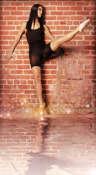 Dancing girl — Stock Photo, Image