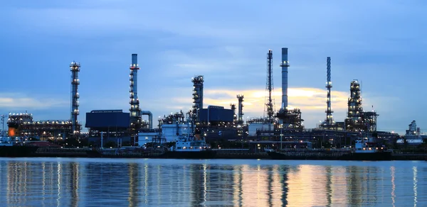 Refinery plant area at morning Time — Stock Photo, Image