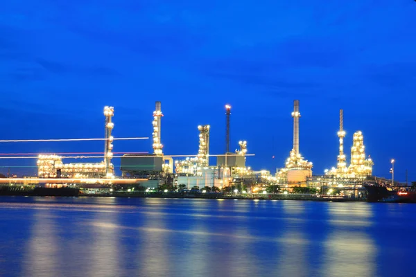 Oil Refinery plant area at twilight morning Royalty Free Stock Photos