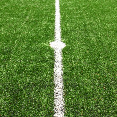 Futbol alan çim