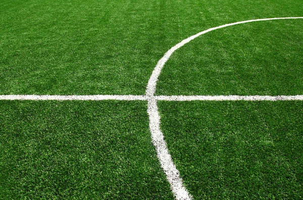 Травяная линия футбольного поля — стоковое фото