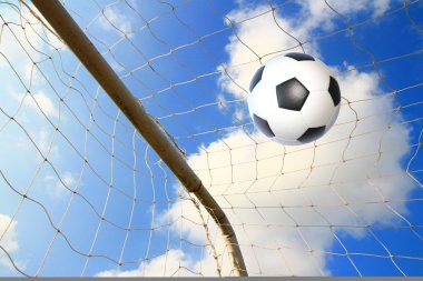 Kalede futbol topu 