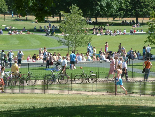 Pomnik Diany w londyńskim hyde parku, — Zdjęcie stockowe