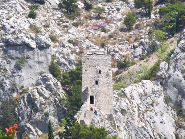 Fortica mirabella in omis kroatien — Stockfoto