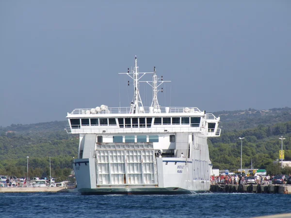 Ferry in supetar, island brac - crotia — Stock Photo, Image