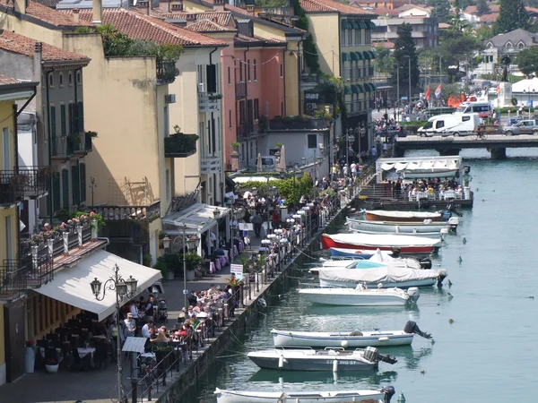 Lago di garda, Kota Peschiera del Garda di dekat Verona, Italia — Stok Foto