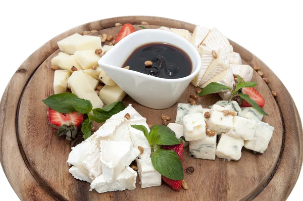 Cheese plate — Stock Photo, Image