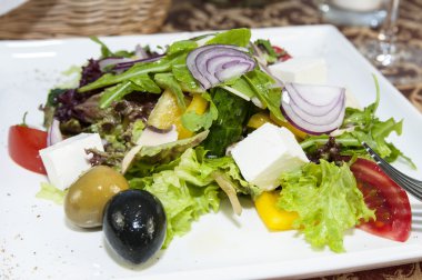 Yunan salatası