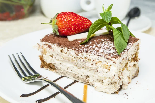 Pedaço de bolo de creme — Fotografia de Stock