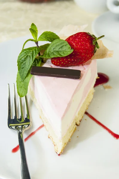 Pedazo de pastel de crema — Foto de Stock