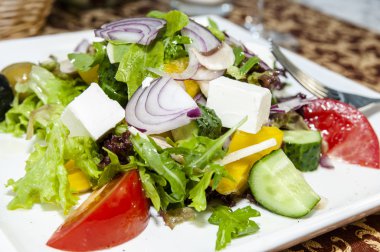 Yunan salatası