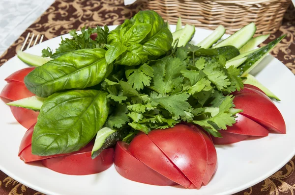 Pepinos y tomates —  Fotos de Stock