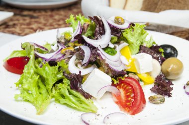 Yunan salatası