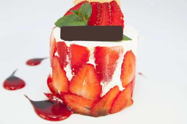 Kremowy deser truskawka — Zdjęcie stockowe