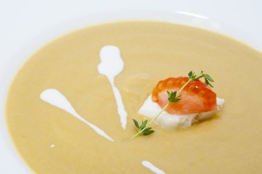 bezelye çorbasını püre