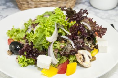 Yunan salatası