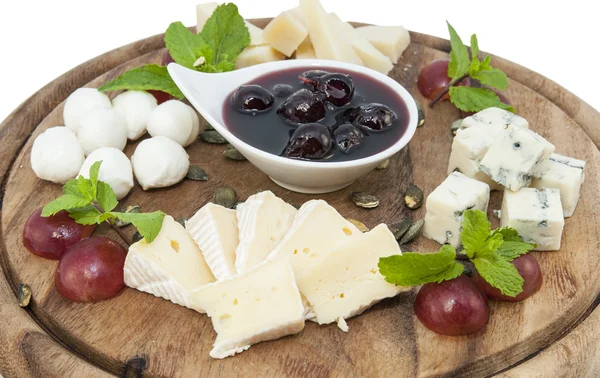 Cheese plate — Stock Photo, Image