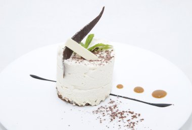 Kremalı çikolatalı tatlılar ve dondurma