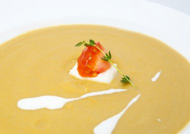 Bezelye püresi çorbası