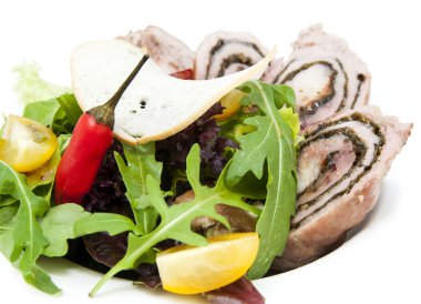 etli sebze ve otlar rulo