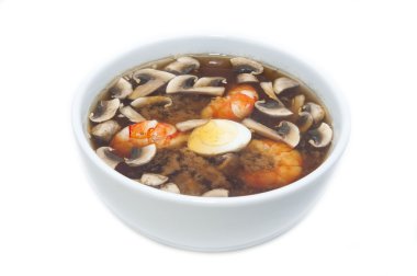 karides ve makarna ile Japon çorbası