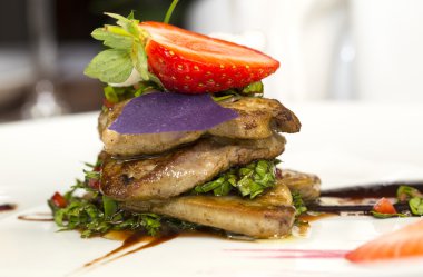 kızartma kaz ciğeri