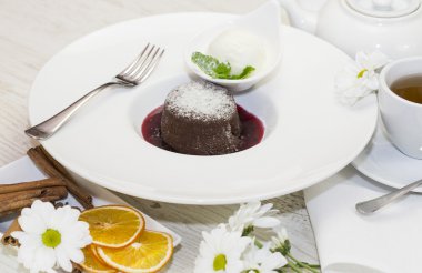 krem çikolata tatlı