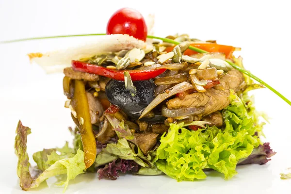 Salade met groenten en vlees — Stockfoto
