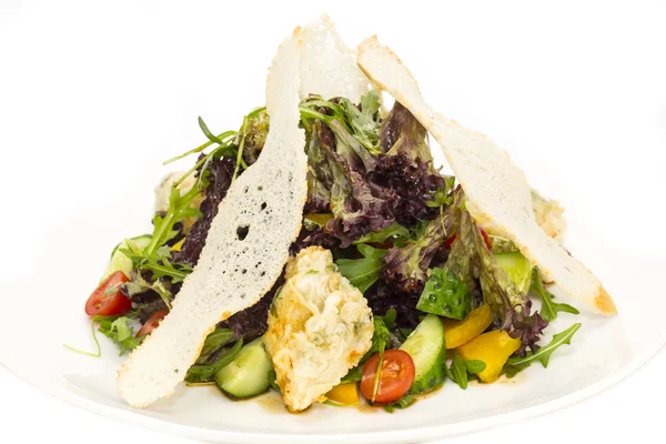 Salat mit frischem Gemüse — Stockfoto