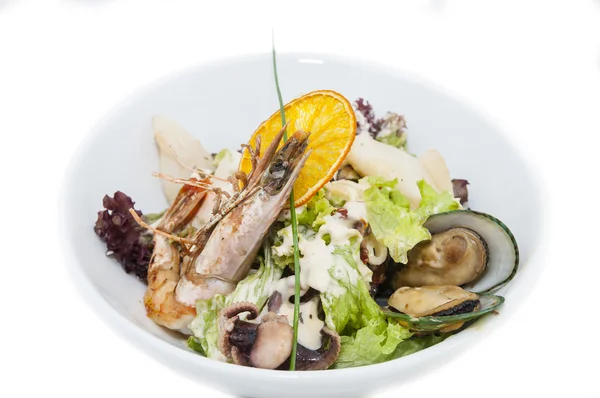 Salad with vegetables and seafood — Stock Photo, Image