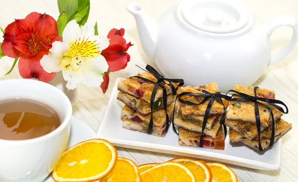 Delicious cakes for tea — Stock Photo, Image