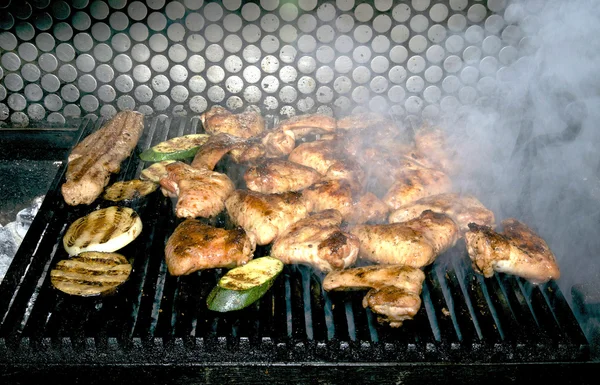 Chicken wings on the grill — Stock Photo, Image