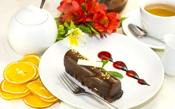 イチゴとチョコレートのデザート — ストック写真
