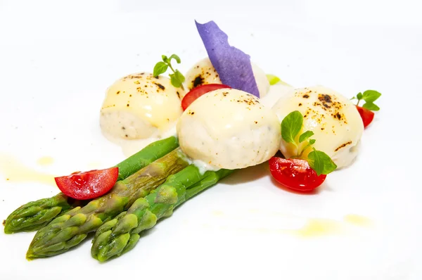 Gehaktballen met asperges — Stockfoto