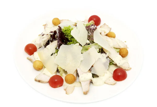 Salada com legumes, carne e queijo — Fotografia de Stock